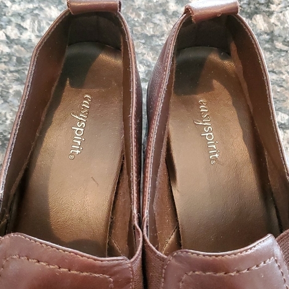 Easy Spirit Brown Leather loafers - Size 9W - Picture 5 of 6